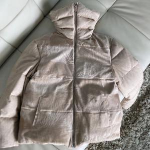 로로피아나 울 캐시미어 하이넥 구스 다운 자켓