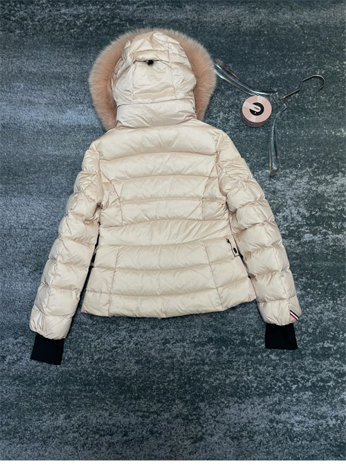 몽클레어 그레노블 아모니크 Armonique 폭스퍼 패딩