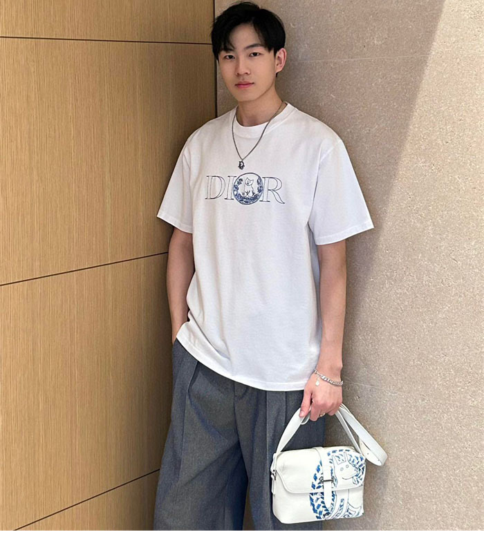 디올 x 힐튼 넬 캐주얼 반팔 티셔츠