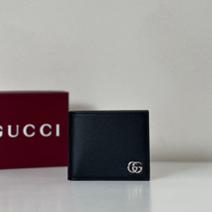 Gucci 835047