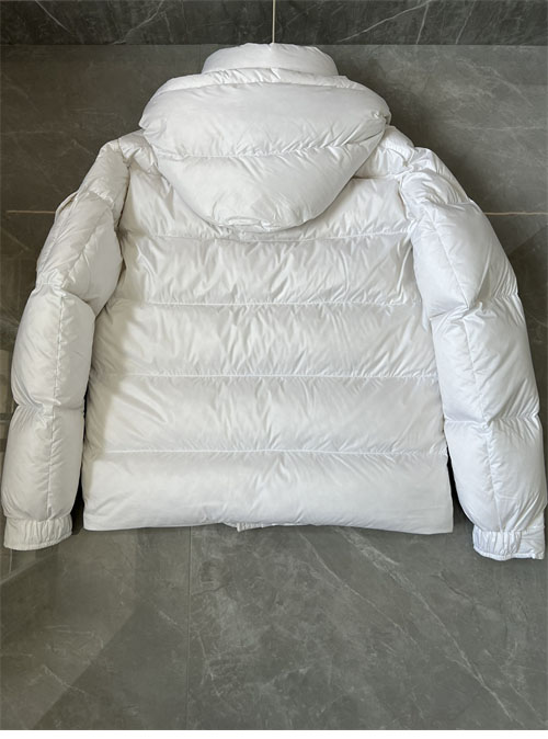 몽클레어 베제르 Vezere 숏 패딩 다운 자켓