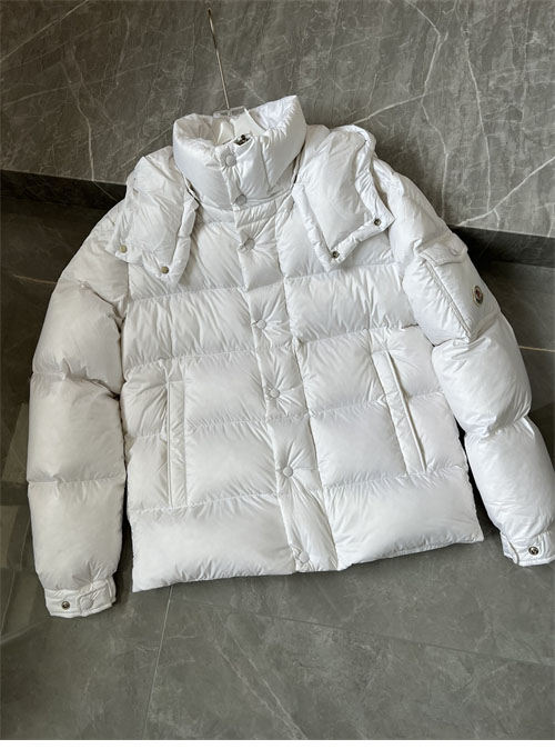 몽클레어 베제르 Vezere 숏 패딩 다운 자켓