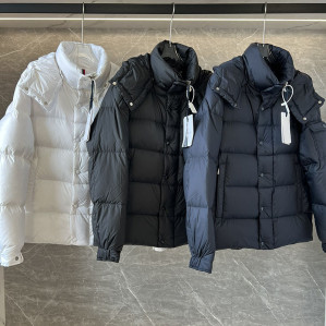 몽클레어 베제르 Vezere 숏 패딩 다운 자켓