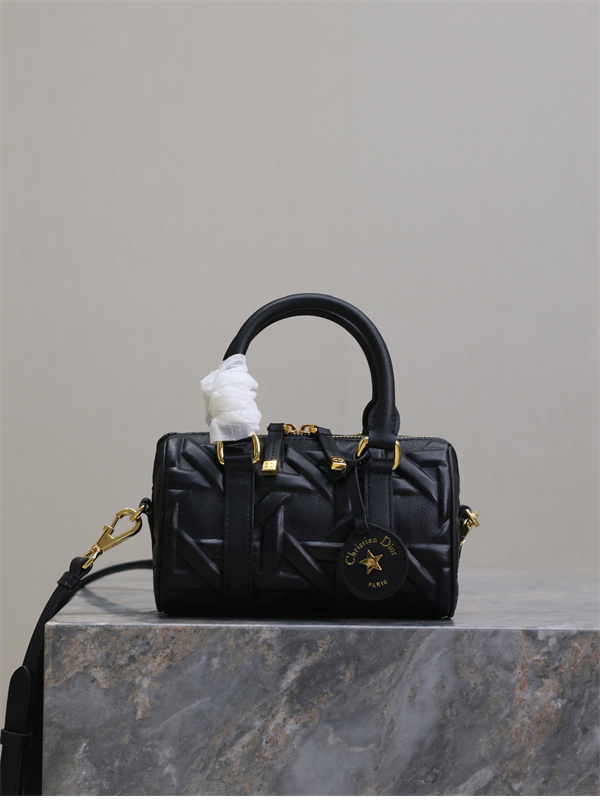 디올 그루브 16 백 블랙 그래픽 까나쥬