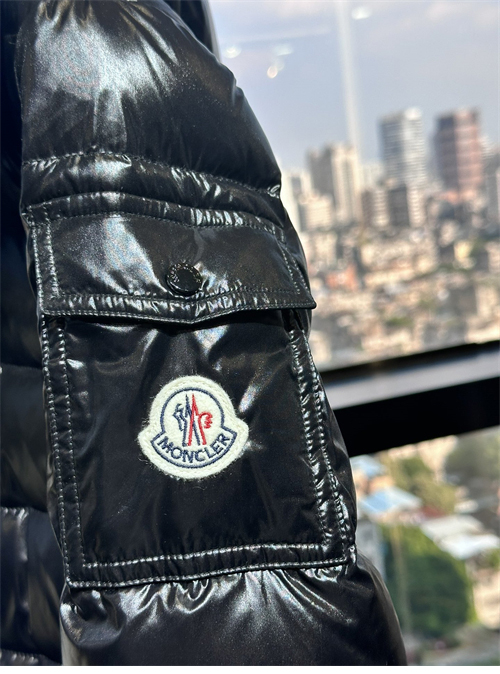 몽클레어 바디 Body 다운 패딩 자켓