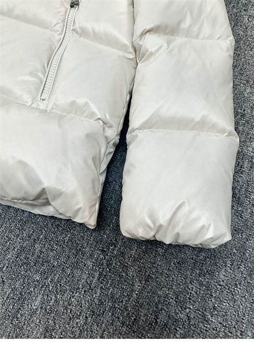 몽클레어 라이체 Laiche 여성 숏 패딩