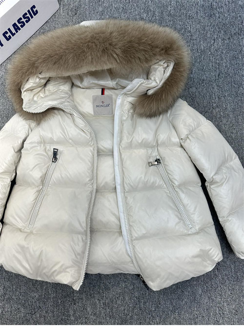 몽클레어 라이체 Laiche 여성 숏 패딩