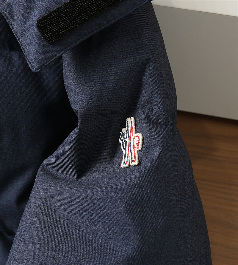 몽클레어 그레노블 Krun 크룬 다운 패딩 자켓