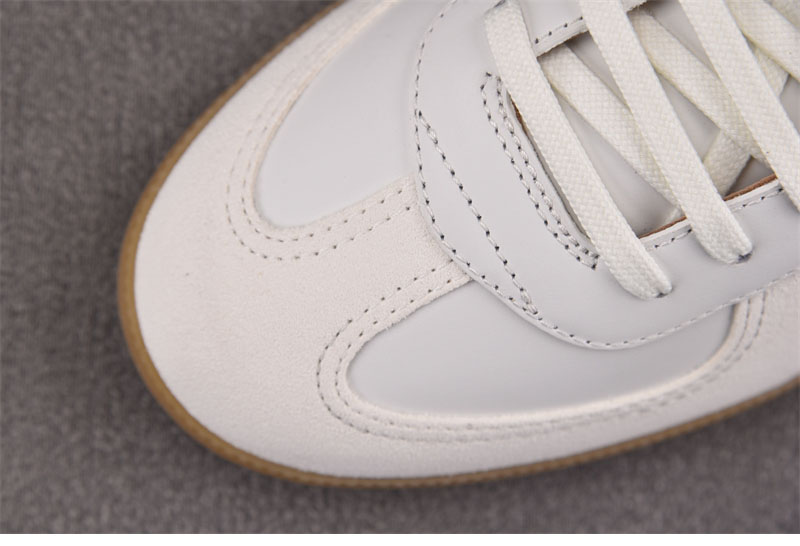 디올 B01 매치포인트 스니커즈 화이트 브라운