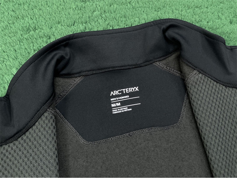 아크테릭스 코버트 가디건