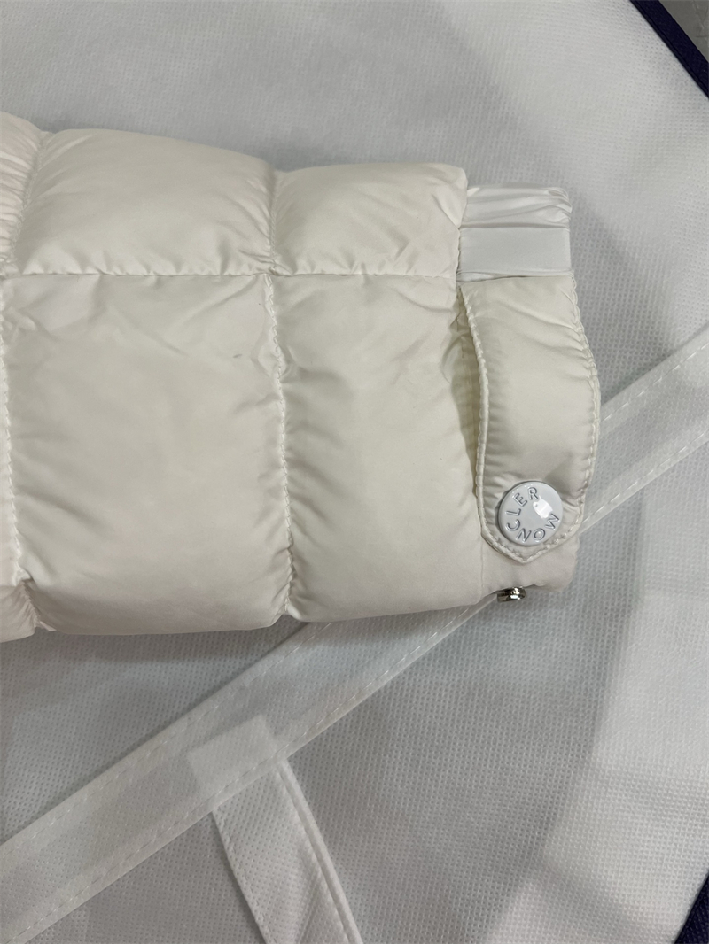 몽클레어 Galion 갈리온 숏 다운 패딩 자켓