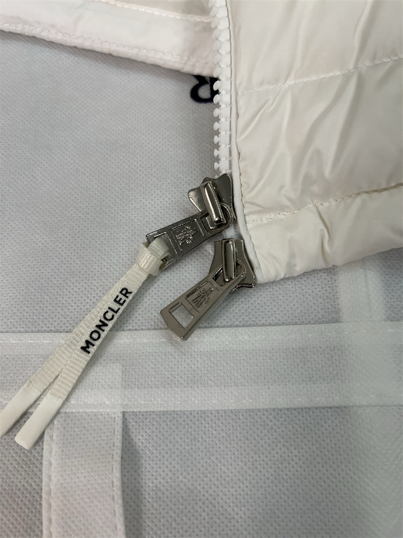 몽클레어 Galion 갈리온 숏 다운 패딩 자켓