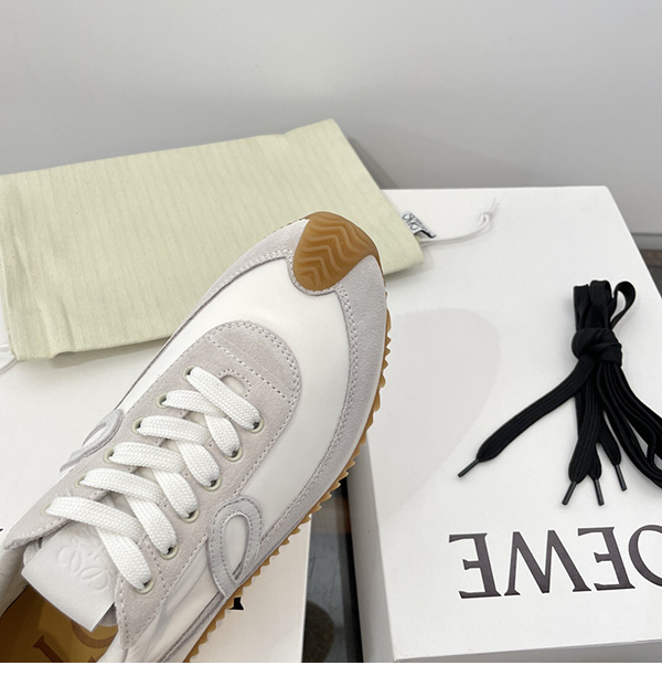 로에베 플로우 러너 스니커즈 스웨이드 나일론 골드 블랙