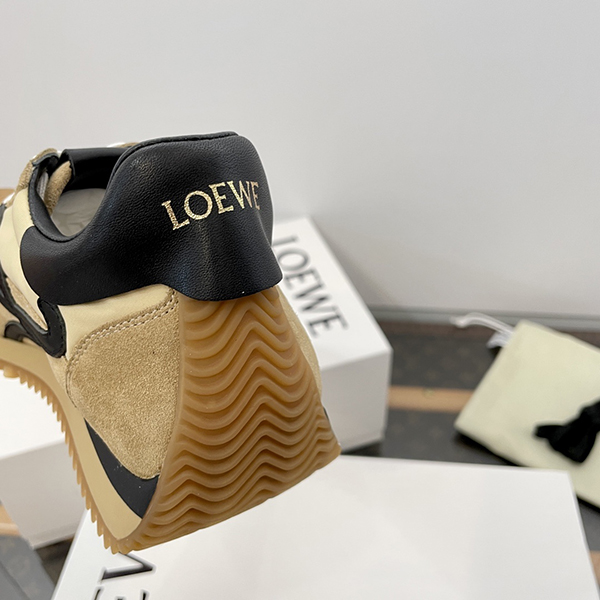 로에베 플로우 러너 스니커즈 스웨이드 나일론 골드 블랙