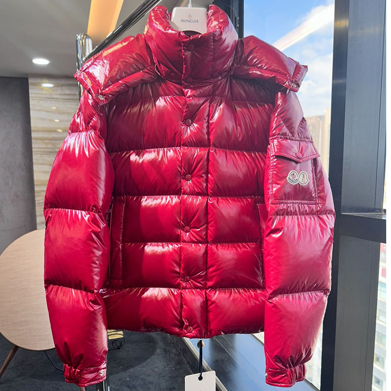 몽클레어 마야 Maya 70 숏 다운 패딩 자켓