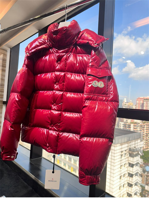 몽클레어 마야 Maya 70 숏 다운 패딩 자켓