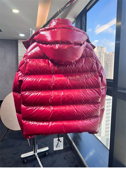 몽클레어 마야 Maya 70 숏 다운 패딩 자켓