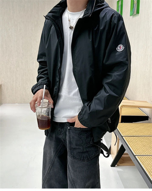 몽클레어 트래버시어 Traversier 후드 자켓