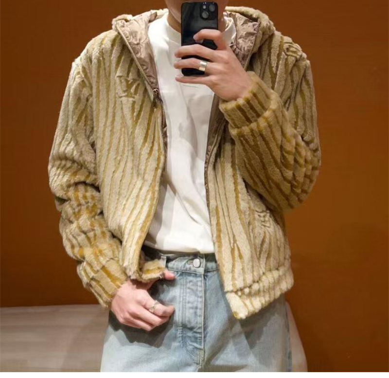 루이비통 에피 플리스 후디드 블루종