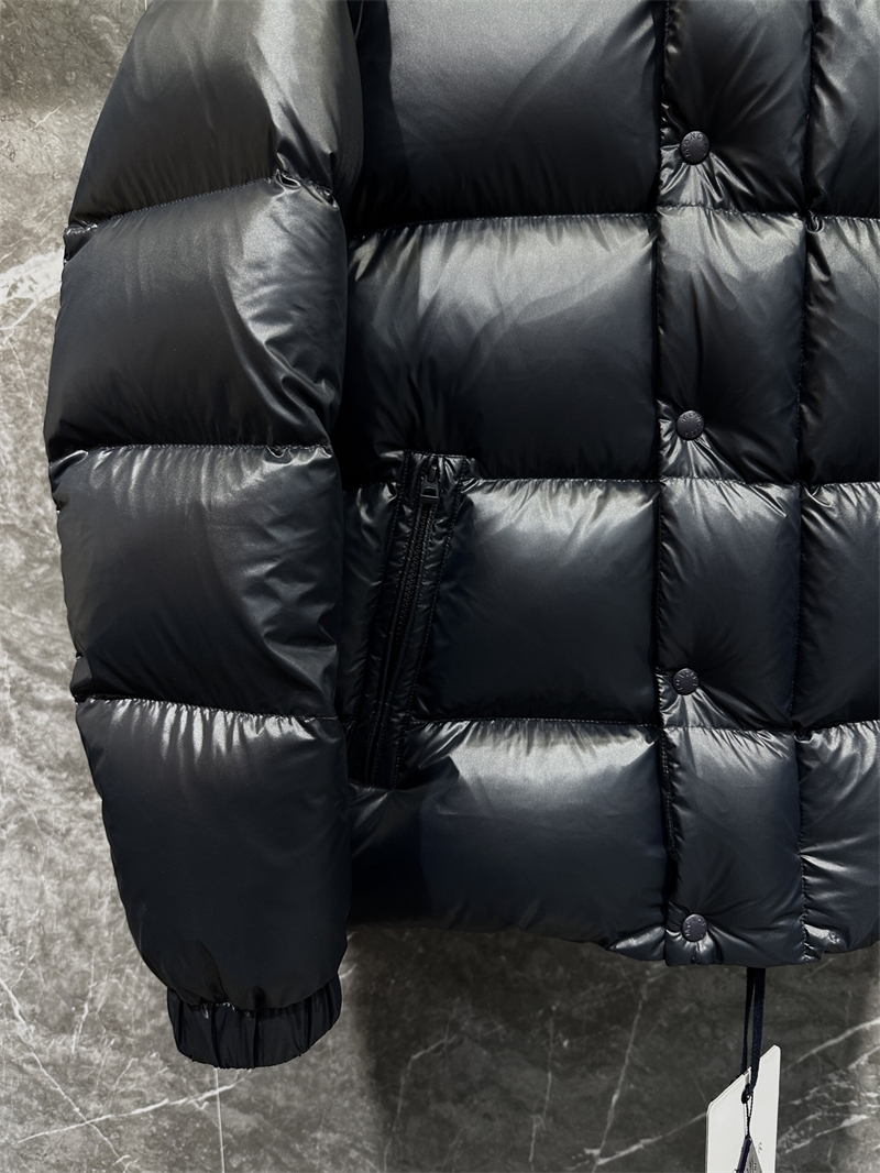 몽클레어 Triripi 트리피티 숏 다운 패딩 자켓