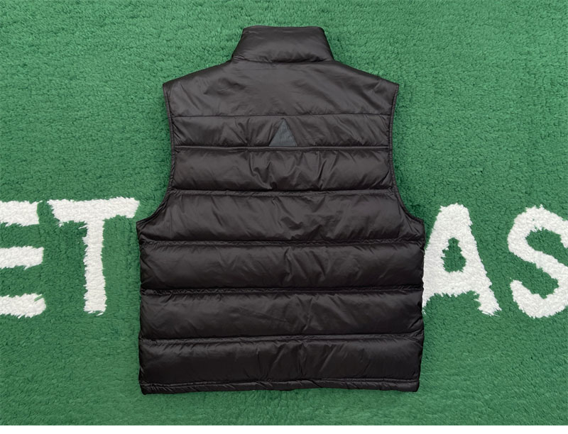 몽클레어 Nantu 난투 다운 패딩 베스트 조끼