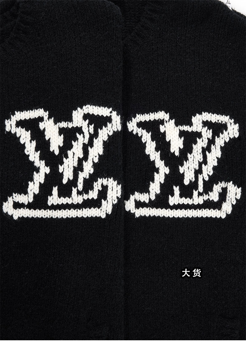 루이비통 청키 인타르시아 시그니처 가디건