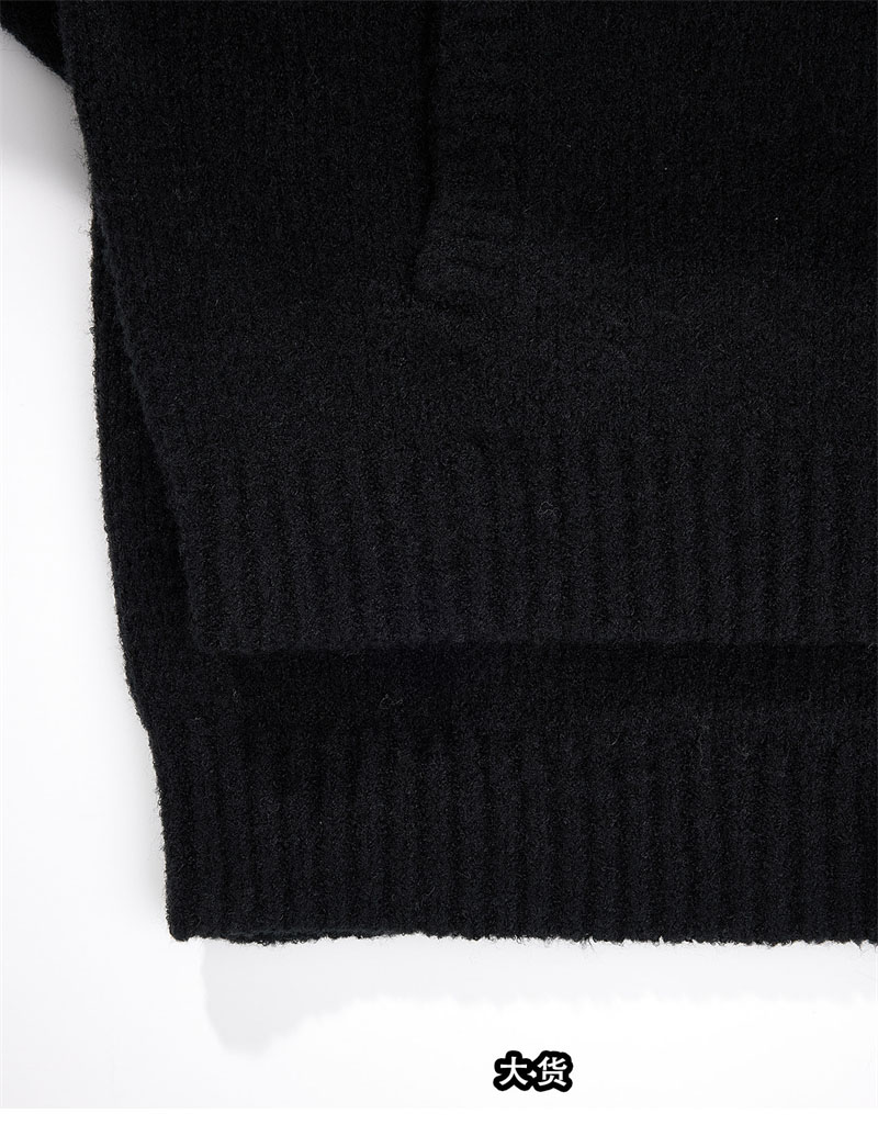 루이비통 청키 인타르시아 시그니처 가디건