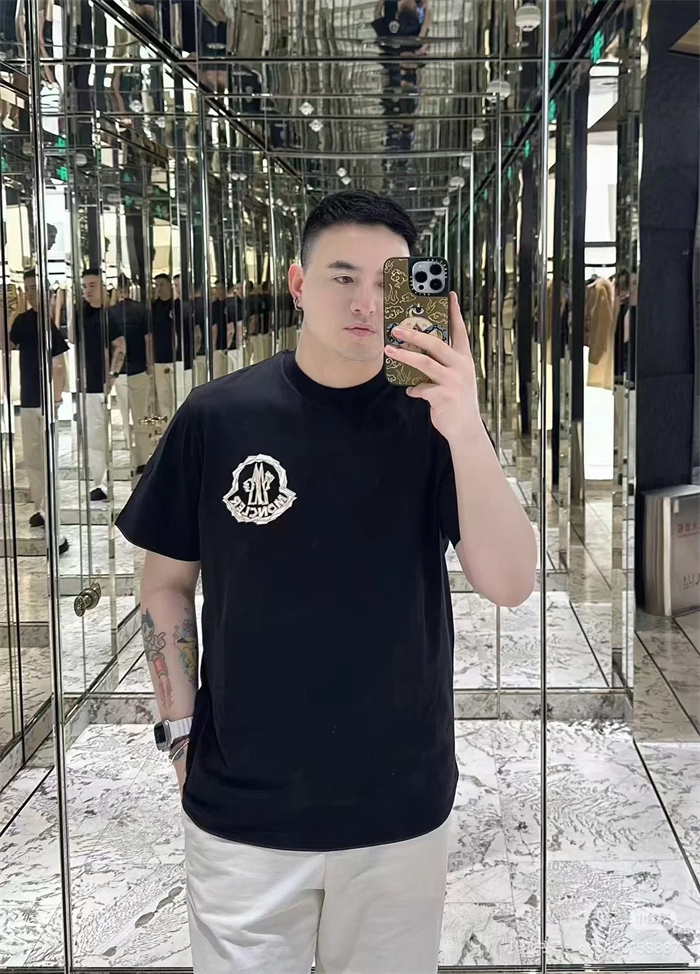 몽클레어 25SS 로고 반팔 티셔츠