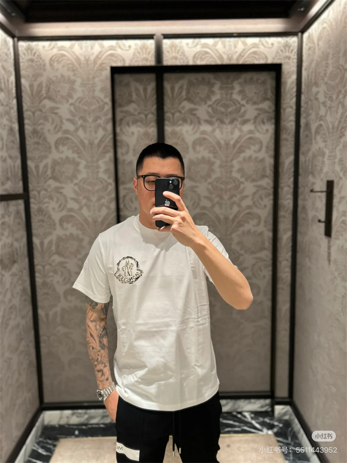 몽클레어 25SS 로고 반팔 티셔츠