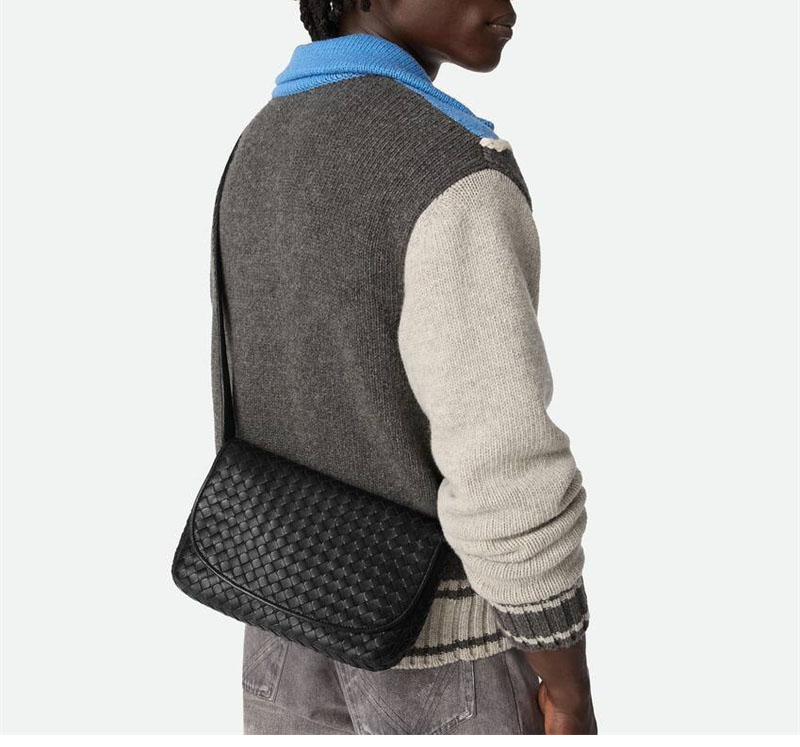 보테가베네타 베네토 플랩 메신저 백 843836