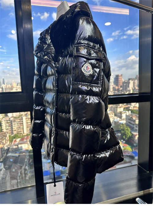 몽클레어 바란테 Barante 여성 숏 다운 패딩 자켓