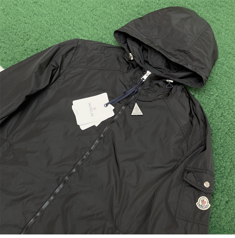 몽클레어 에티아슈 Etiache 남성 재킷 2컬러