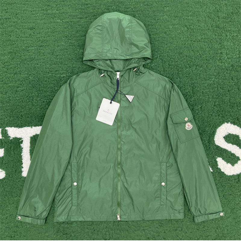 몽클레어 에티아슈 Etiache 남성 재킷 2컬러