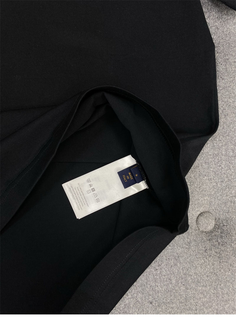 루이비통 LV 엠보스드 반팔 티셔츠