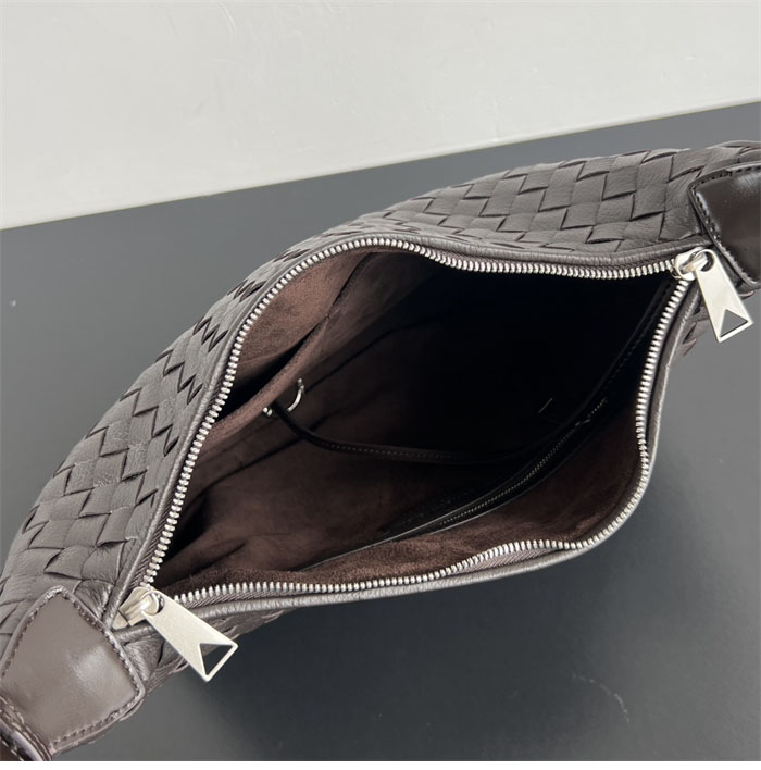 보테가 베네타 스몰 인트레치아토 트래블러 백