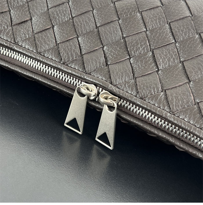 보테가 베네타 스몰 인트레치아토 트래블러 백