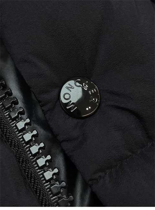 몽클레어 하노버리안 Hanoverian 롱 패딩