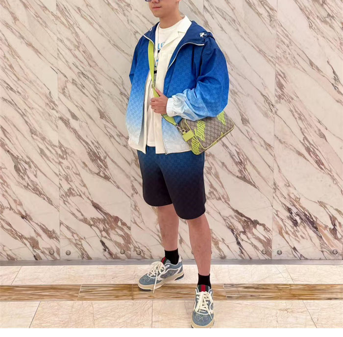 구찌 GG 모티브 그라데이션 테크니컬 포플린 지퍼 자켓