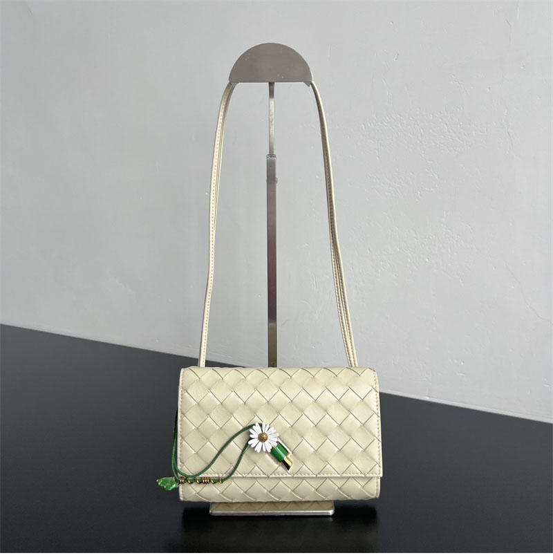 보테가 베네타 안디아모 데이지 파우치 “ 4 COLOR ”