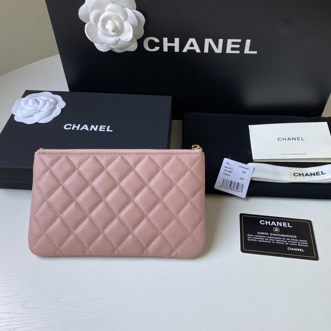 Chanel AP1071