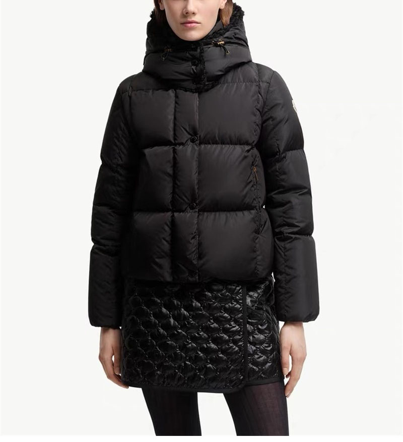 몽클레어 Castelnou 카스텔노우 스퀘어 퀼팅 후드 숏 다운 패딩 자켓