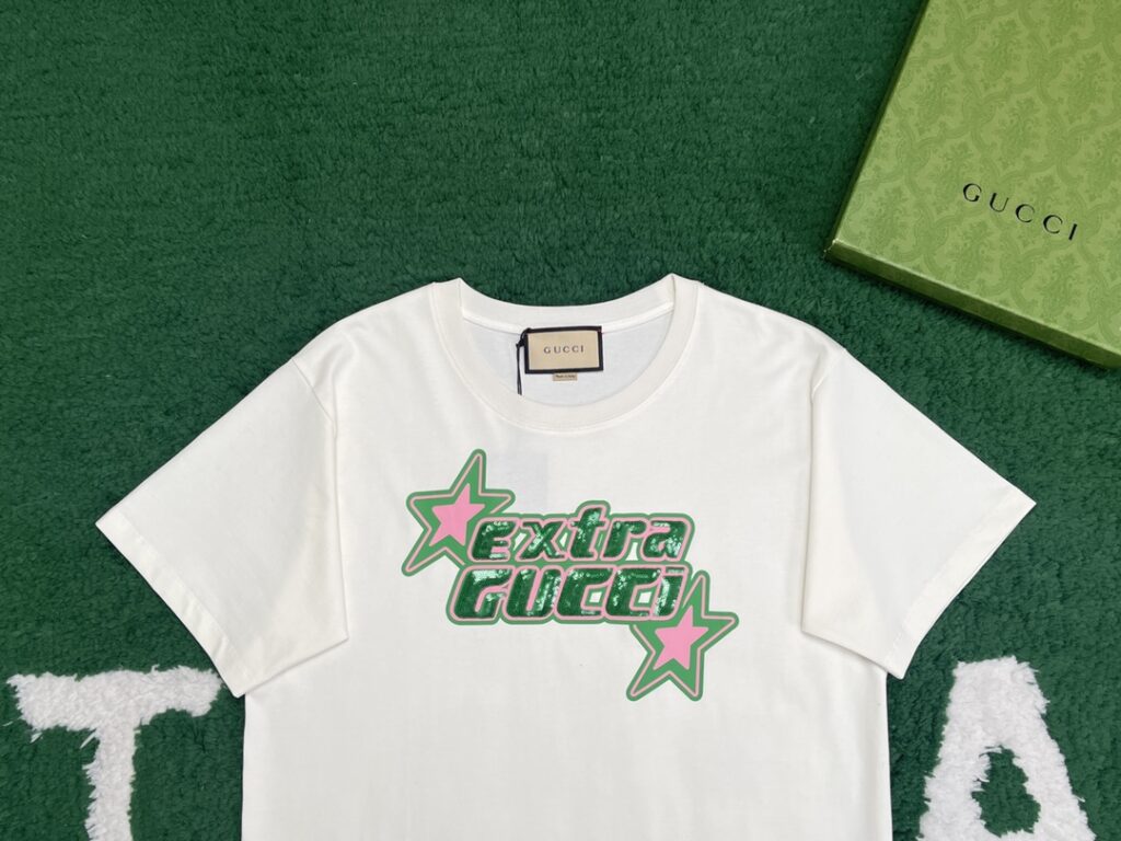 구찌 24SS 엑스트라 구찌 프린트 반팔 티셔츠 “2COLOR”