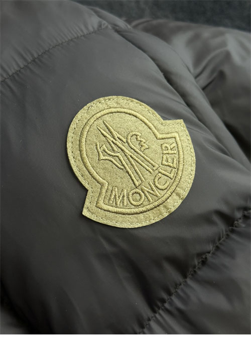 몽클레어 사이클론 Cyclone 숏 다운 패딩 자켓 2컬러