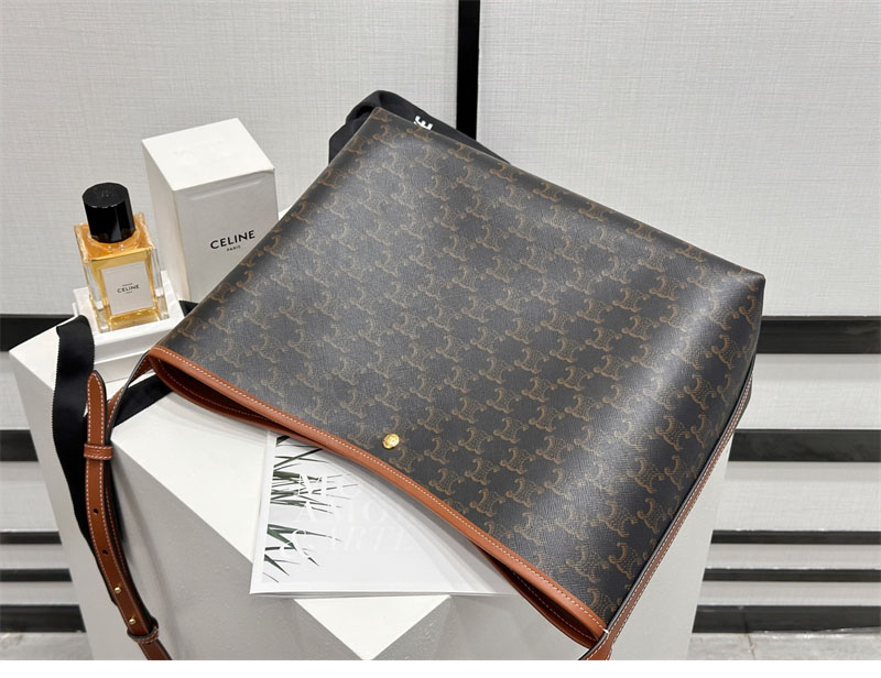 셀린느 소프트 쇼퍼백 트리옹프 캔버스 탄 123912