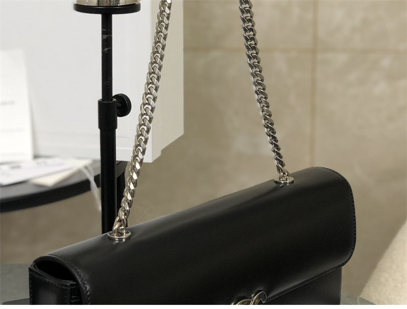 셀린느 은장 체인 숄더백 샤이니 카프스킨 블랙