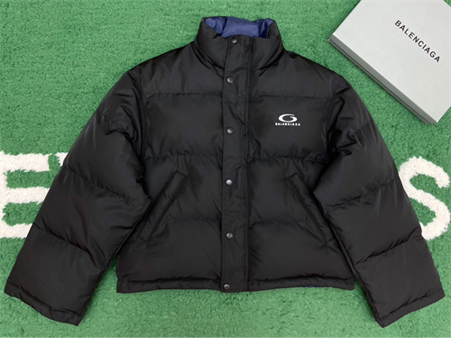 발렌시아가 리버시블 Loop 스포츠 아이콘 푸퍼 패딩 자켓