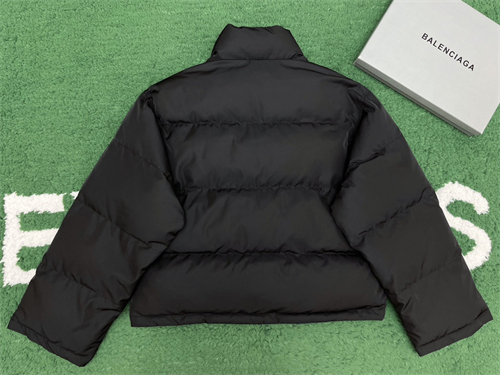 발렌시아가 리버시블 Loop 스포츠 아이콘 푸퍼 패딩 자켓