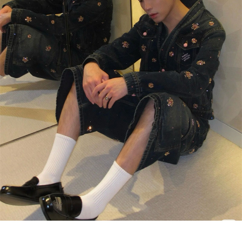 루이비통 x 니고 라인스톤 플로럴 엠브로이더드 데님 기모노 자켓