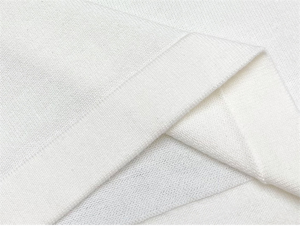 루이비통 리본 LV 자수 반소매 코튼 크루넥