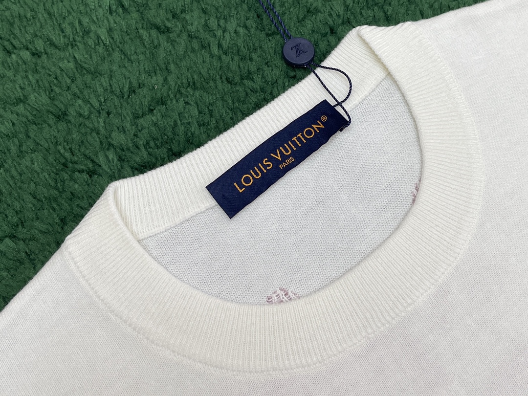 루이비통 X 퍼렐 24SEASON 콜라보 파스텔 블루밍 니트 반팔 티셔츠